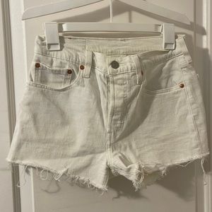 LEVIS 501 white high rise women shorts